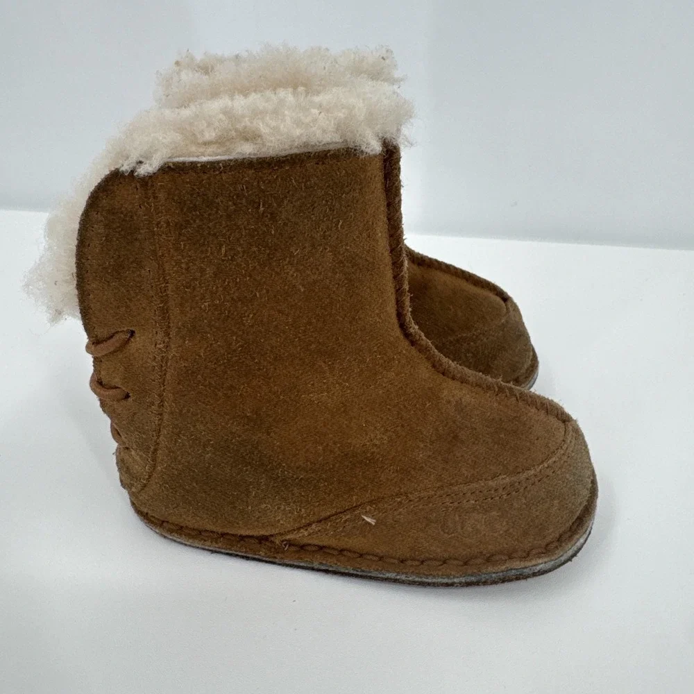 Ugg I‎ Boo Infant Shoe- Chestnut Shearling Lined Sz Medium Bootie 18-24 M